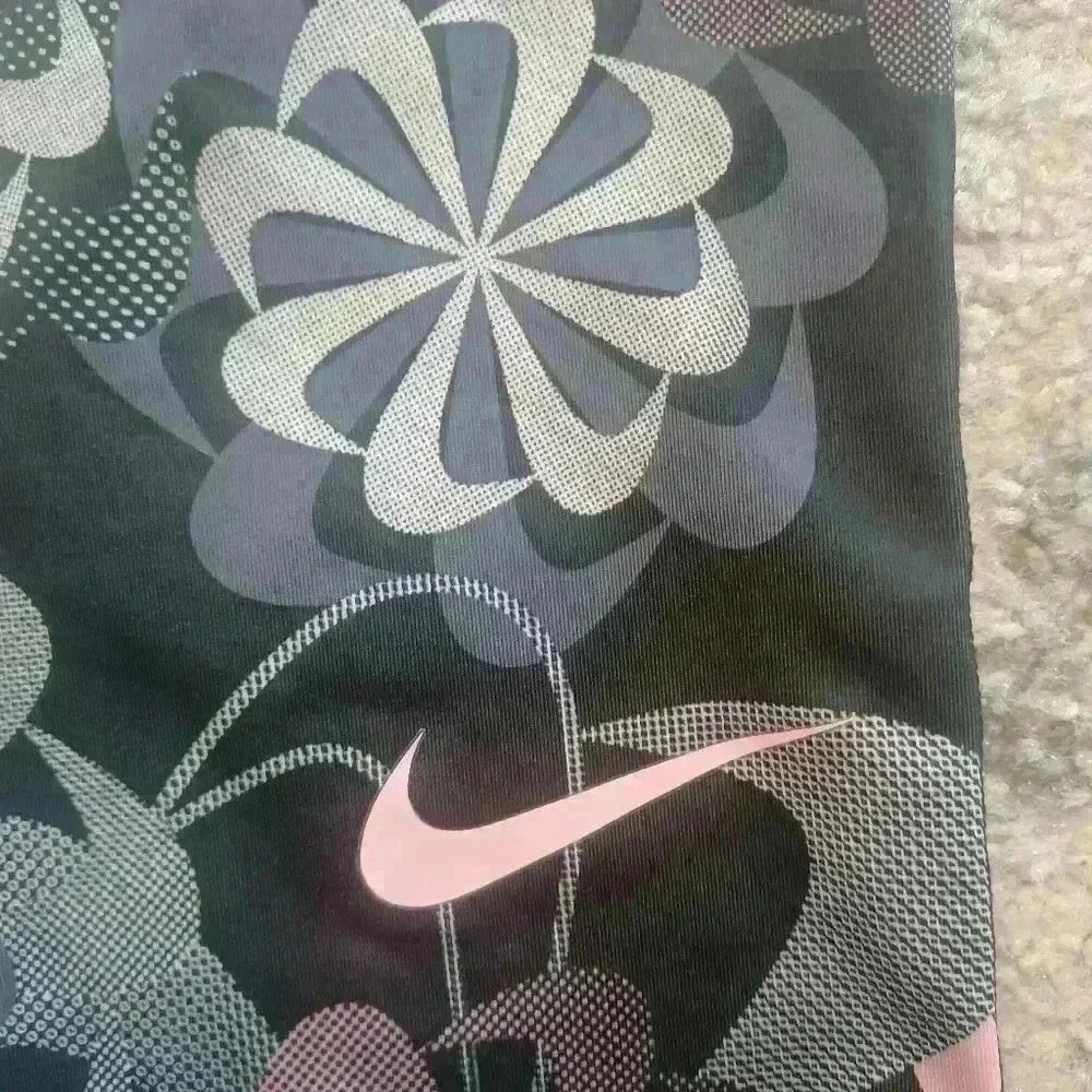 Nike Pro Big Girls Floral Leggings L